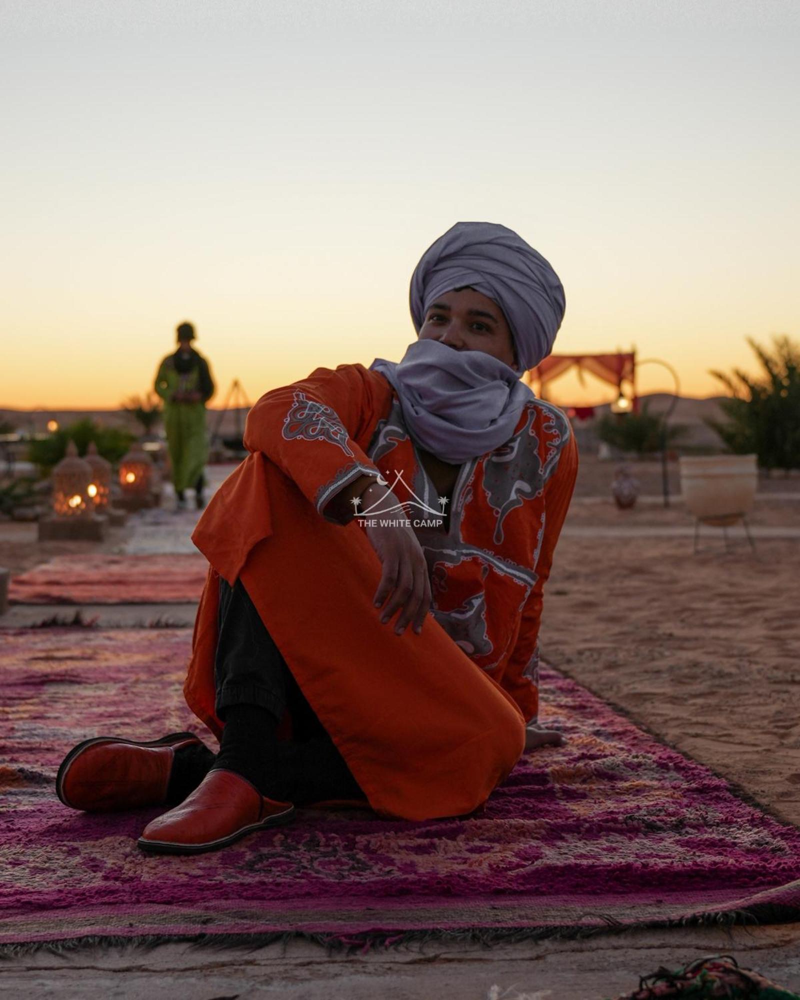 The White Camp - Your Merzouga Luxury Desert Camp & Erg Chebbi Dunes Camel Riding Dış mekan fotoğraf
