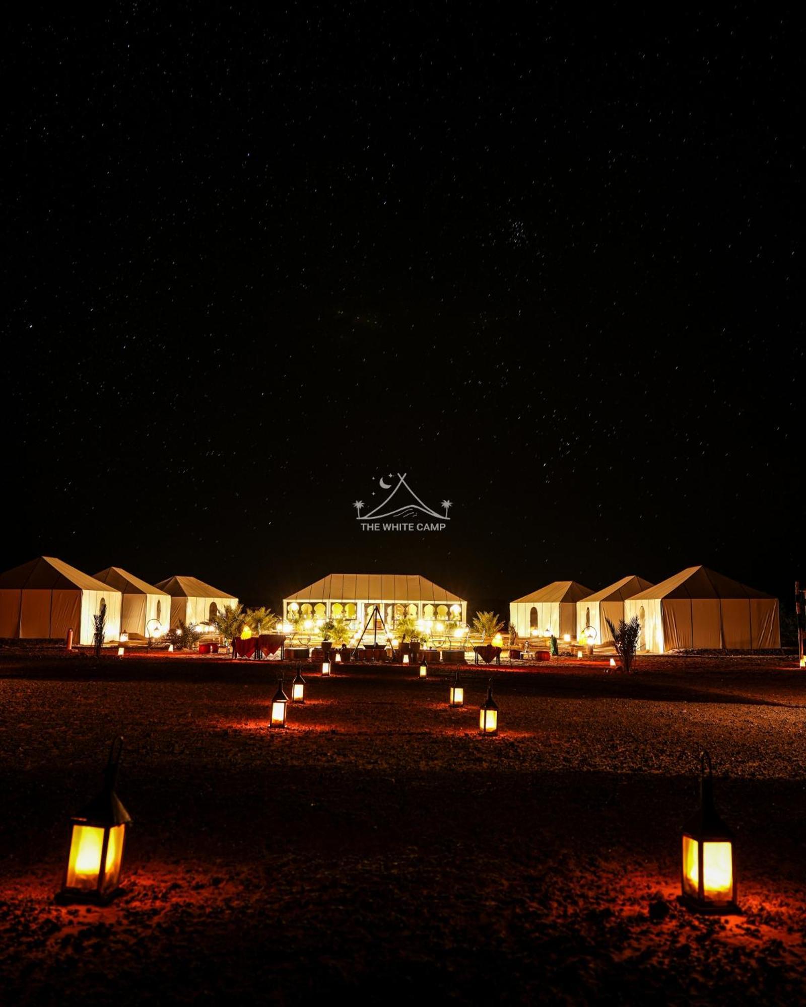 The White Camp - Your Merzouga Luxury Desert Camp & Erg Chebbi Dunes Camel Riding Dış mekan fotoğraf