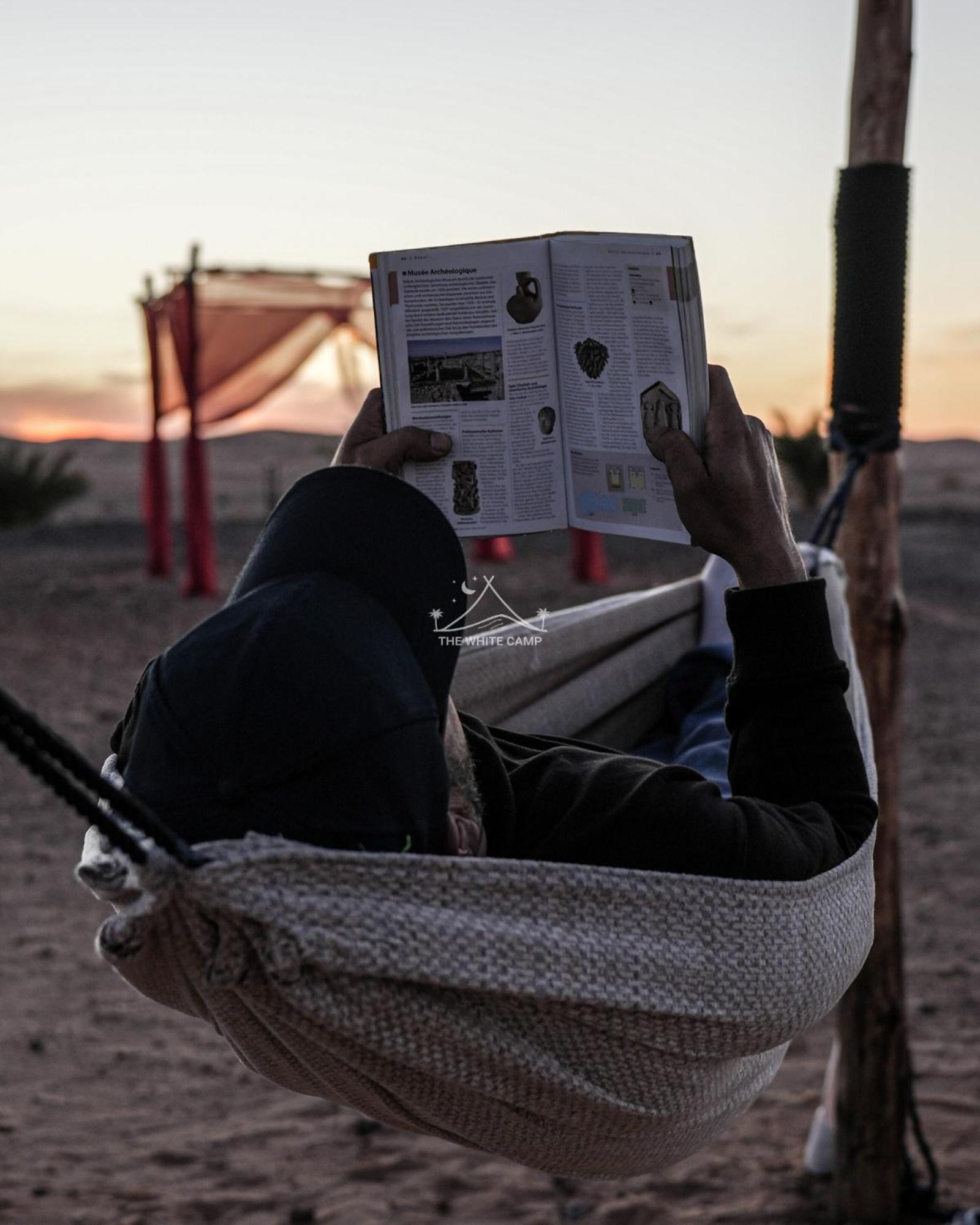 The White Camp - Your Merzouga Luxury Desert Camp & Erg Chebbi Dunes Camel Riding Dış mekan fotoğraf